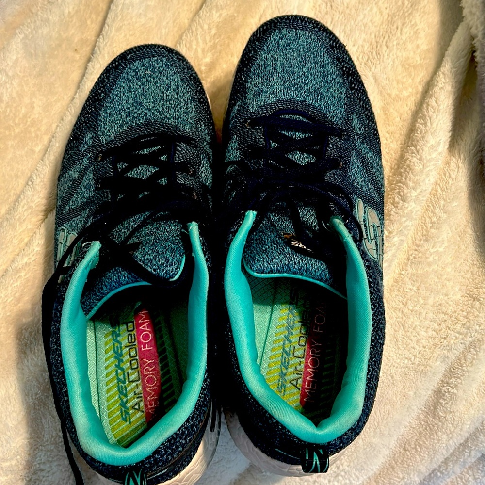Sketcher sneakers